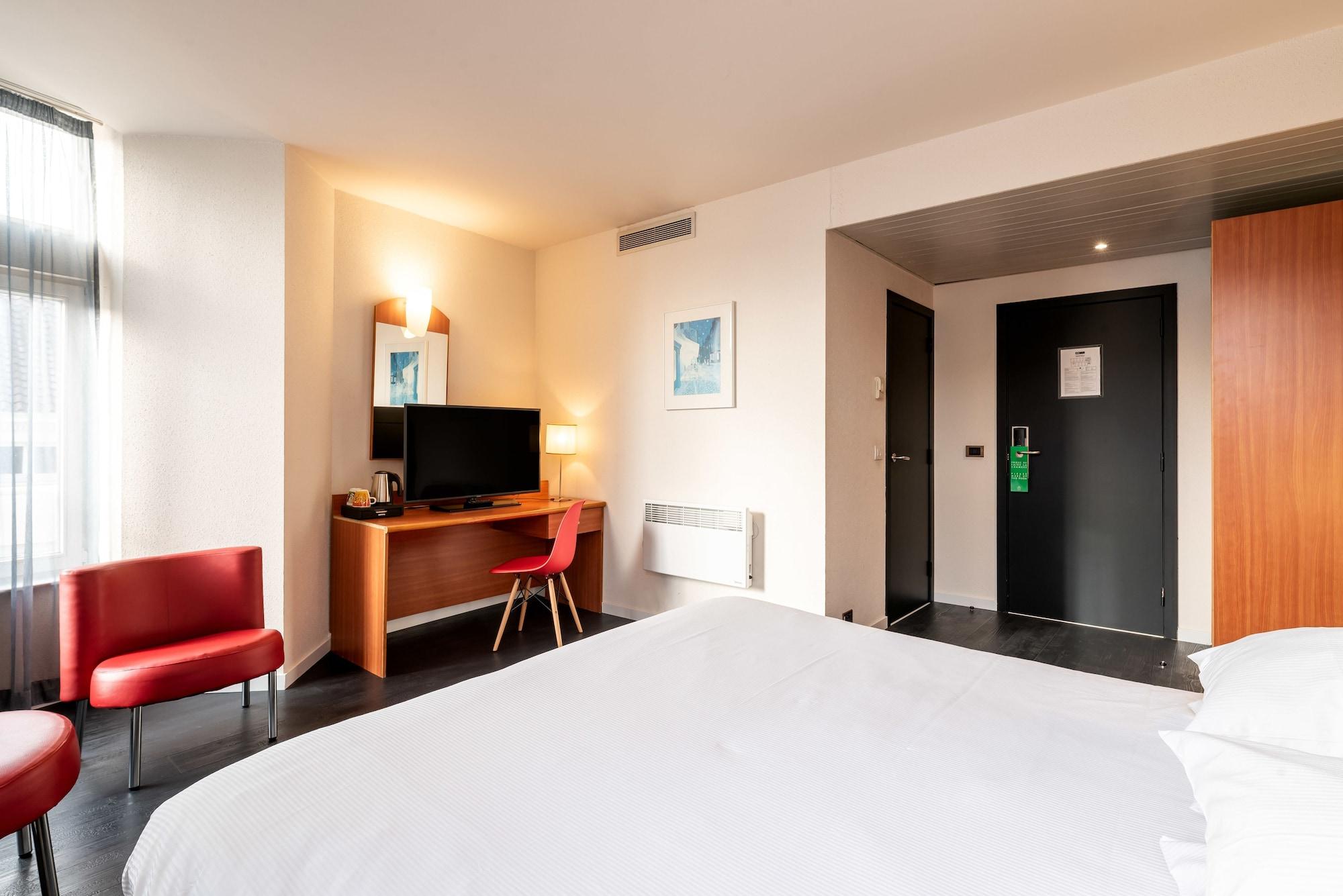 Aris Grand Place Hotel Brussel Bagian luar foto