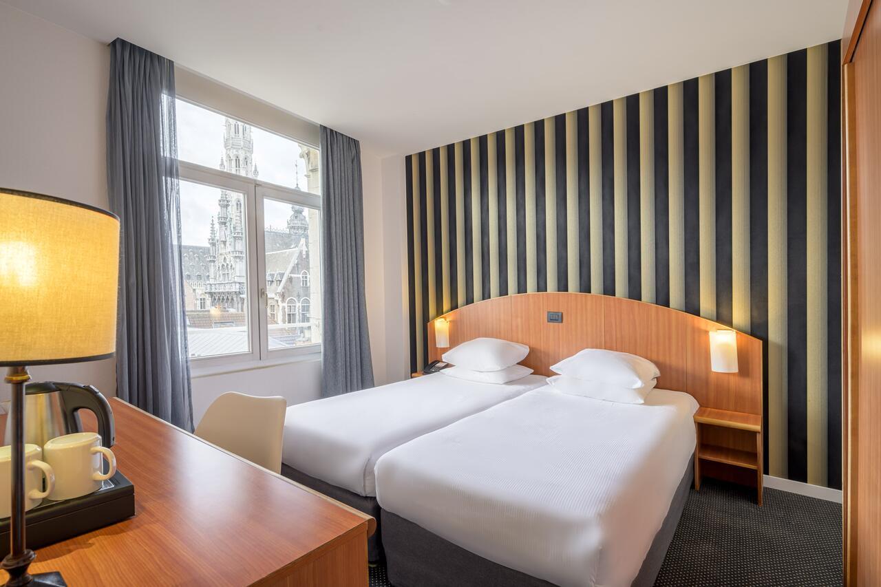 Aris Grand Place Hotel Brussel Bagian luar foto