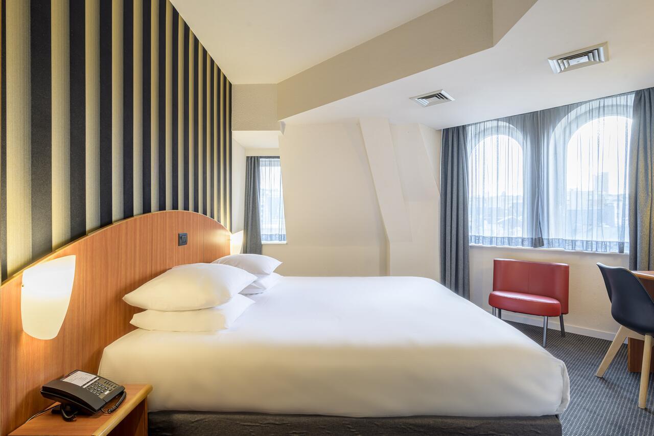 Aris Grand Place Hotel Brussel Bagian luar foto