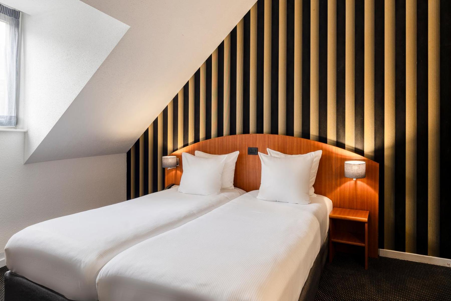 Aris Grand Place Hotel Brussel Bagian luar foto